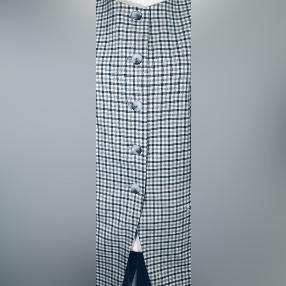 Rachel Zoe Gray and White Checkered Women’s Blazer
Size Medium. NWT - Picture 6 of 13